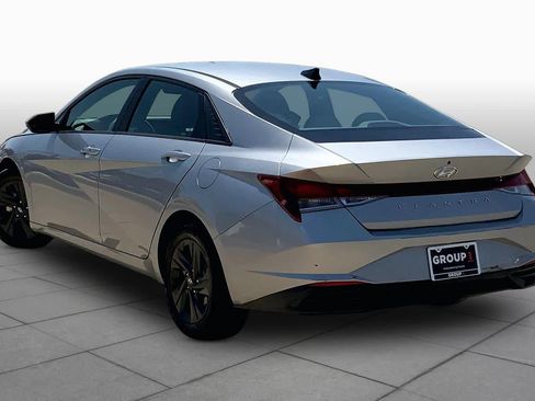 Used 2023 Hyundai Elantra SEL FWD image 10