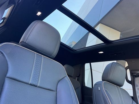 Certified 2025 Chevrolet Traverse High Country w/ LPO, Floor Liner Package image 21