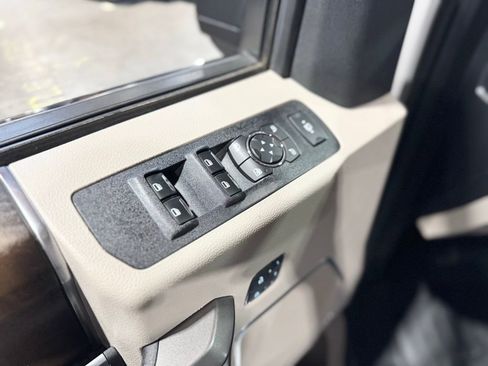 Used 2018 Ford F250 Limited image 23