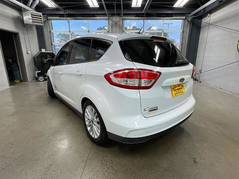 Used 2017 Ford C-MAX Energi SE w/ Equipment Group 401A image 3
