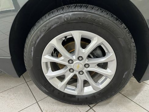 Used 2019 Chevrolet Equinox LT w/ Driver Convenience Package image 13