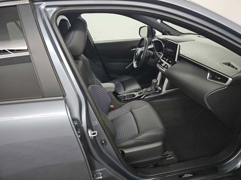Used 2025 Toyota Corolla Cross AWD Hybrid image 8