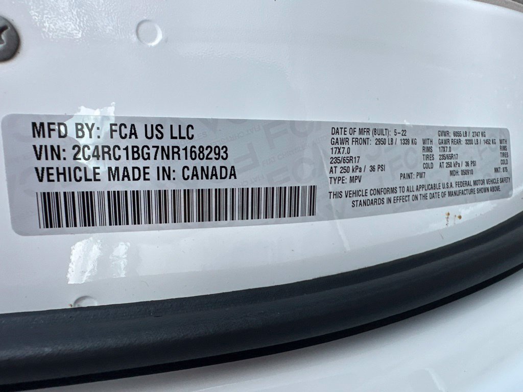 Used 2022 Chrysler Pacifica Touring-L FWD image 18