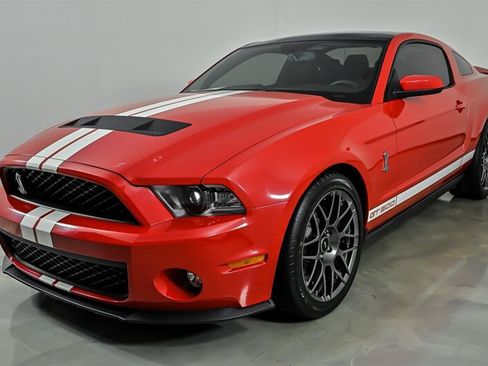 Used 2011 Ford Mustang Shelby GT500 w/ SVT Performance Pkg RWD image 6