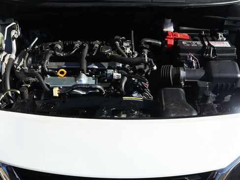 Used 2022 Nissan Versa SR w/ Convenience Package image 55