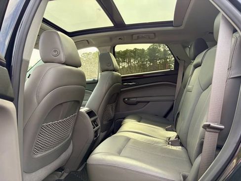 Used 2012 Cadillac SRX Luxury image 28