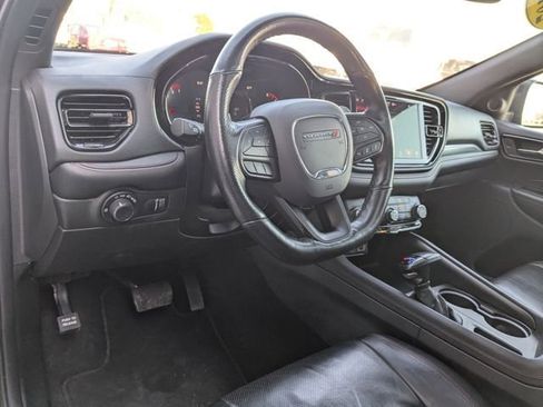 Used 2024 Dodge Durango GT image 2