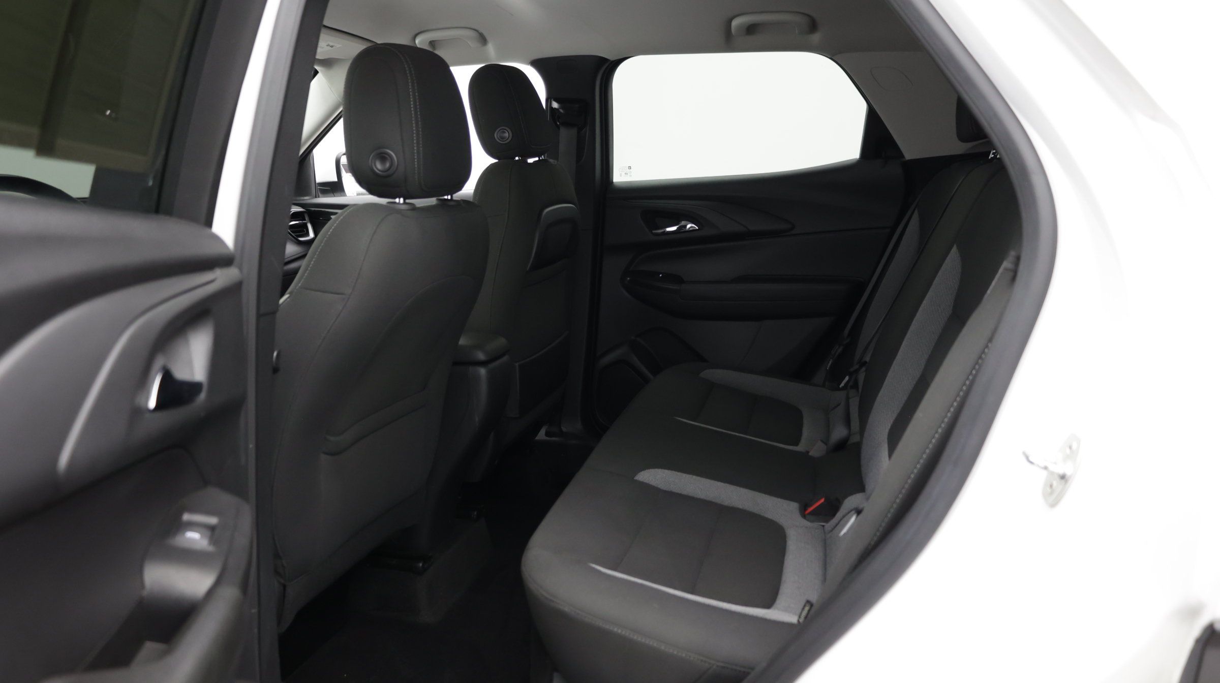 Used 2024 Chevrolet TrailBlazer LT w/ LT Cold Weather Package FWD image 28