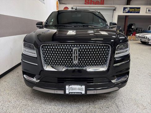 Used 2019 Lincoln Navigator L Reserve image 2
