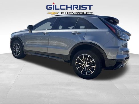 Used 2024 Cadillac XT4 Sport image 3