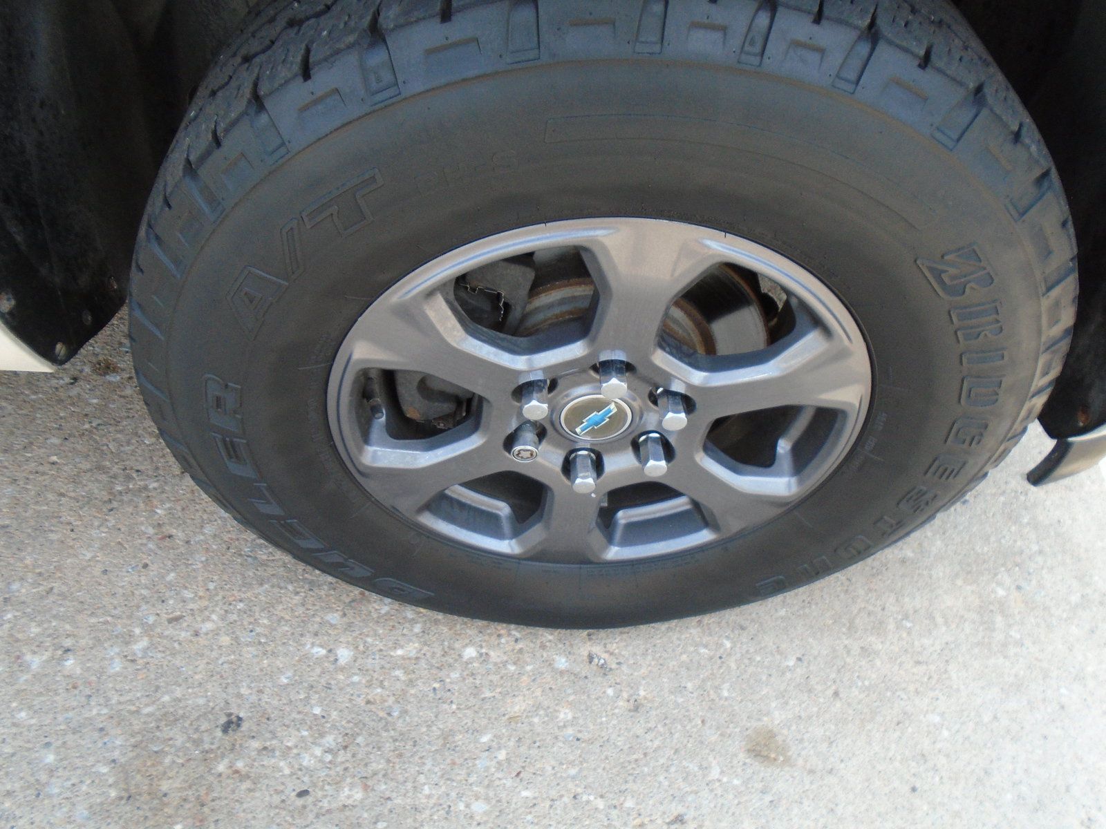 Used 2013 Chevrolet Suburban LTZ AWD/4WD image 16