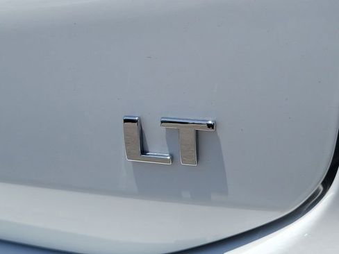 Used 2023 Chevrolet Equinox LT w/ Driver Convenience Package FWD image 27