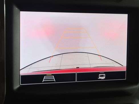 Used 2023 Chevrolet Silverado 1500 Custom image 8