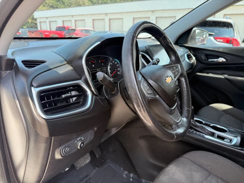 Used 2018 Chevrolet Equinox LT w/ Sun & Infotainment Package AWD/4WD image 17