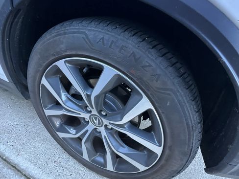 Used 2023 Acura MDX SH-AWD w/ Technology Package image 5