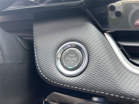 New 2026 Chevrolet Equinox LT w/ Convenience Package II image 10