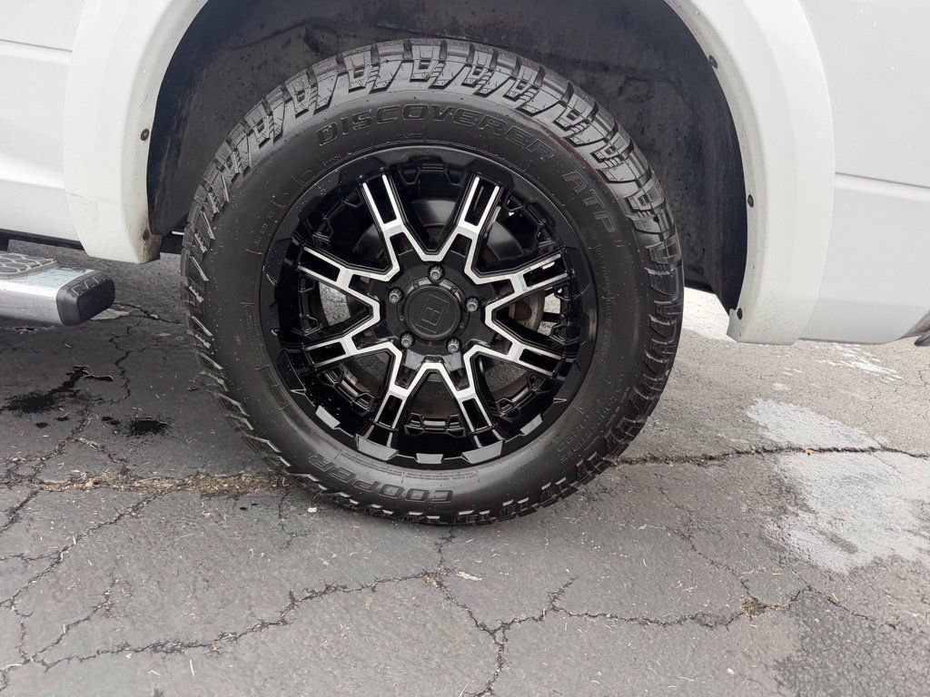 Used 2015 RAM 1500 Laramie w/ Convenience Group AWD/4WD image 21