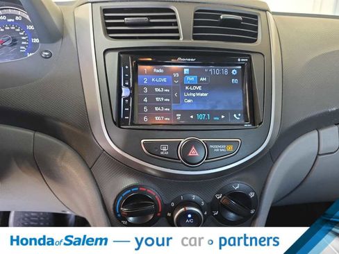Used 2017 Hyundai Accent SE FWD image 16