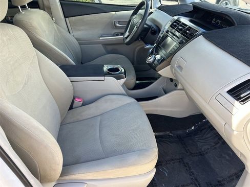 Used 2013 Toyota Prius V Two image 9