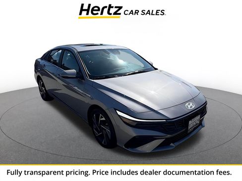 Used 2025 Hyundai Elantra Limited FWD image 1