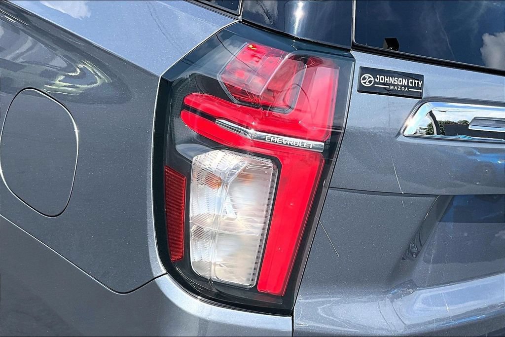 Used 2022 Chevrolet Suburban Premier AWD/4WD image 31