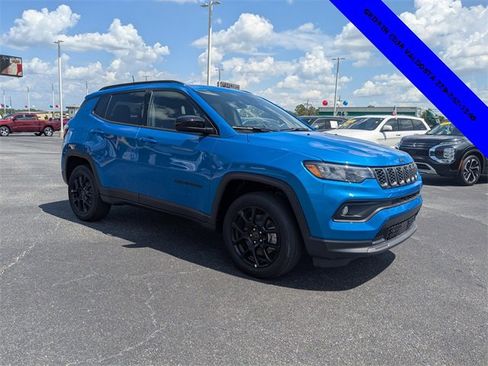 New 2025 Jeep Compass Latitude w/ Sun & Sound Group image 2