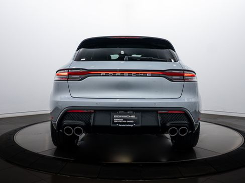 Certified 2026 Porsche Macan image 6