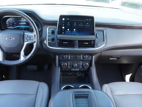 Used 2022 Chevrolet Suburban Z71 w/ Off-Road Capability Package AWD/4WD image 30