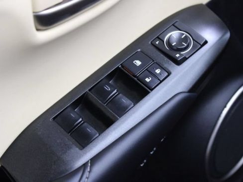Used 2015 Lexus NX 200t FWD w/ Luxury Package image 11