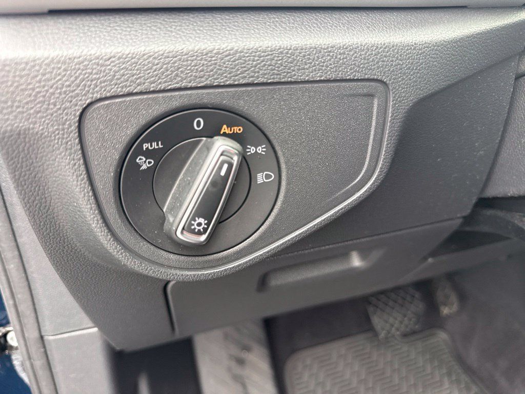 Used 2021 Volkswagen Atlas Cross Sport S FWD image 17