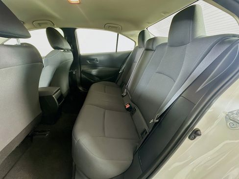 Used 2022 Toyota Corolla LE image 26