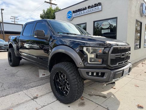 Used 2017 Ford F150 Raptor w/ Equipment Group 802A Luxury image 2