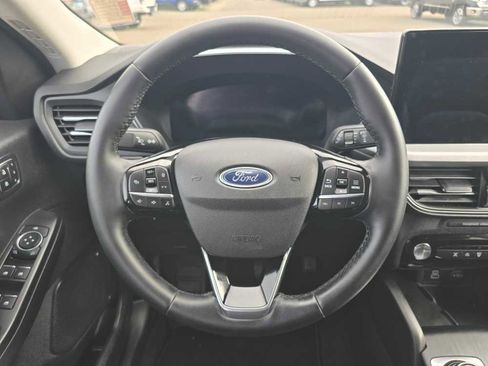 Used 2025 Ford Escape Platinum image 11