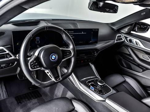 Used 2025 BMW i4 xDrive40i w/ M Sport Package AWD/4WD image 15