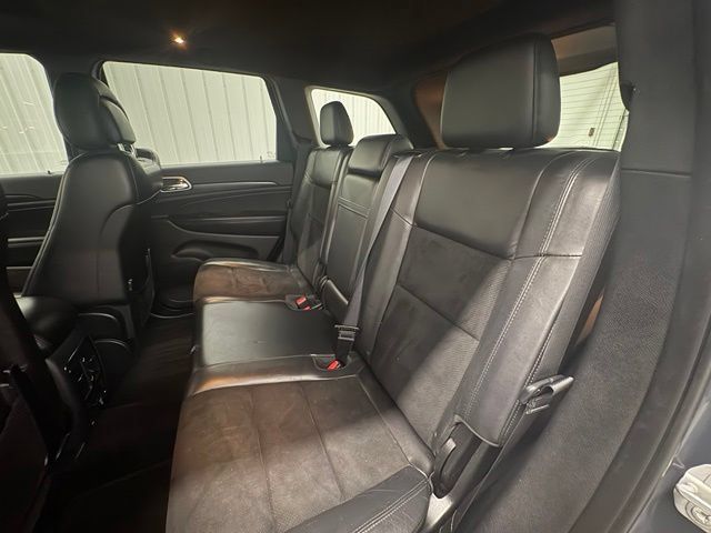 Used 2018 Jeep Grand Cherokee Altitude AWD/4WD image 11