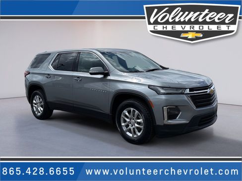 Used 2023 Chevrolet Traverse LS w/ Safety Package FWD image 1