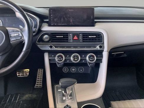 Used 2022 Genesis G70 3.3T w/ Sport Advanced Package image 9