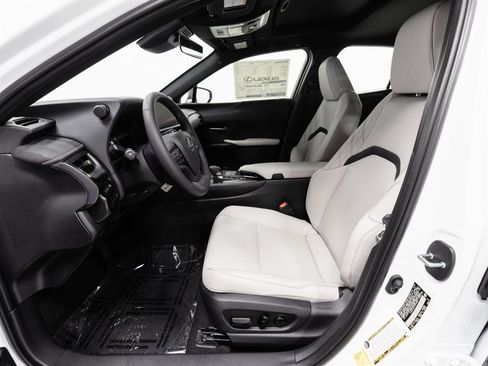 New 2026 Lexus UX 300h AWD image 4