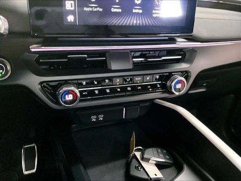 Used 2024 Acura ZDX Type S image 38