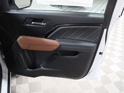 New 2026 GMC Canyon AT4 w/ Technology Plus Package AWD/4WD image 25