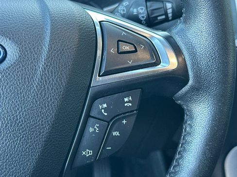 Used 2021 Ford Edge SEL image 29