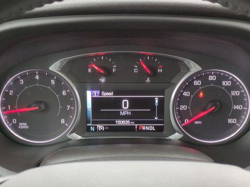 Used 2018 GMC Acadia SLE image 34