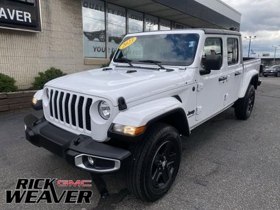 Used 2023 Jeep Gladiator Sport