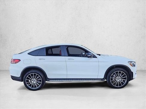 Used 2023 Mercedes-Benz GLC 300 4MATIC Coupe image 2