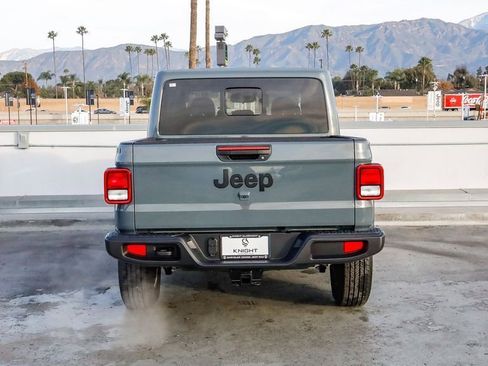 New 2026 Jeep Gladiator Sport image 8