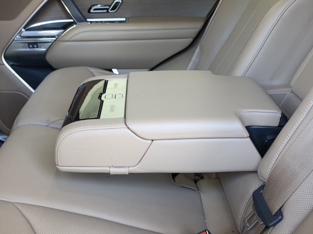 Used 2024 Land Rover Range Rover SE AWD/4WD image 10