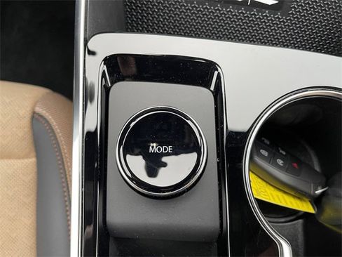 Used 2026 Chevrolet Equinox ACTIV w/ Convenience Package III image 23