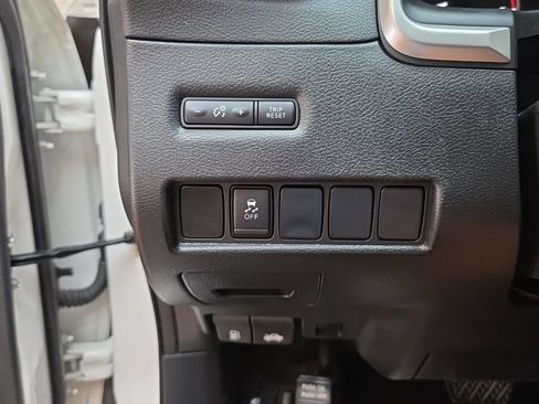 Used 2018 Nissan Murano S w/ Cargo Package FWD image 22