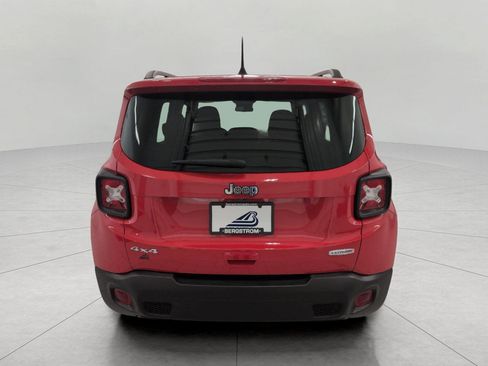Used 2020 Jeep Renegade Latitude AWD/4WD image 24