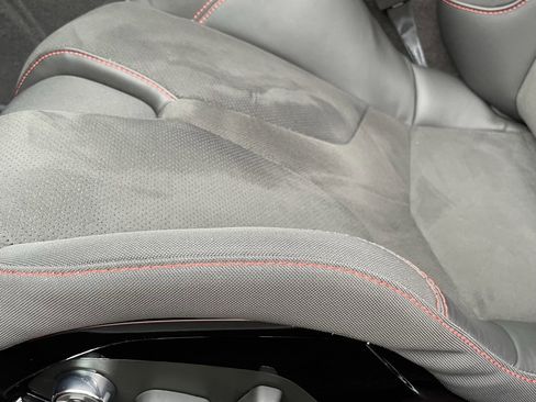 Used 2024 Chevrolet Corvette Stingray Premium Cpe w/ Z51 Performance Package image 25